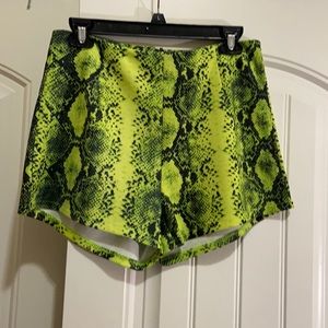 Snake print green shorts